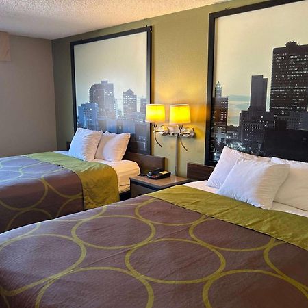 Super 8 By Wyndham Perry Ia Hotel Luaran gambar