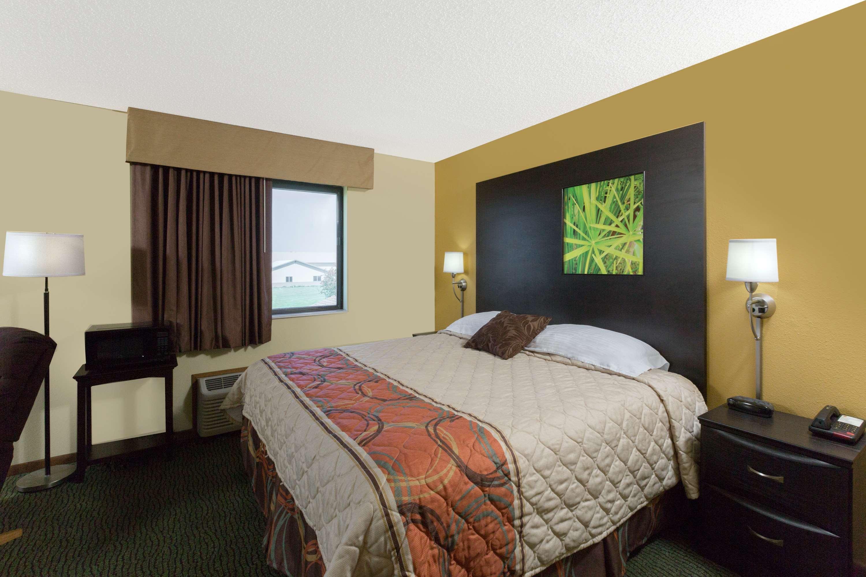 Super 8 By Wyndham Perry Ia Hotel Luaran gambar