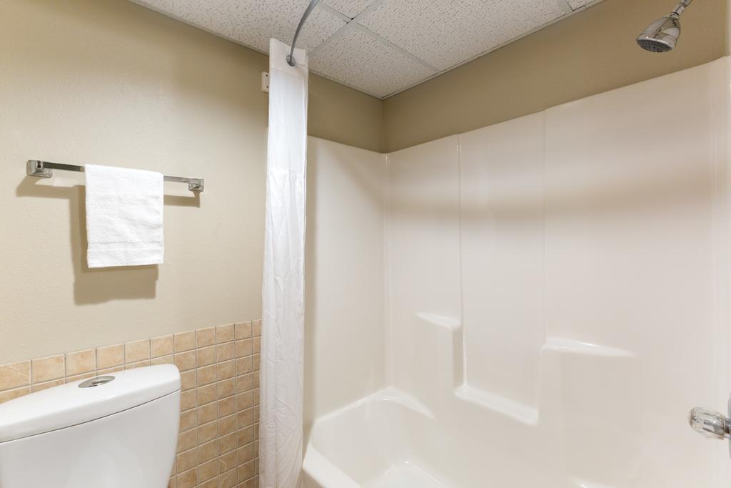 Super 8 By Wyndham Perry Ia Hotel Luaran gambar